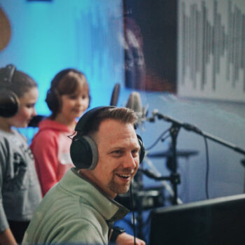 Hörspiel & Studio 2